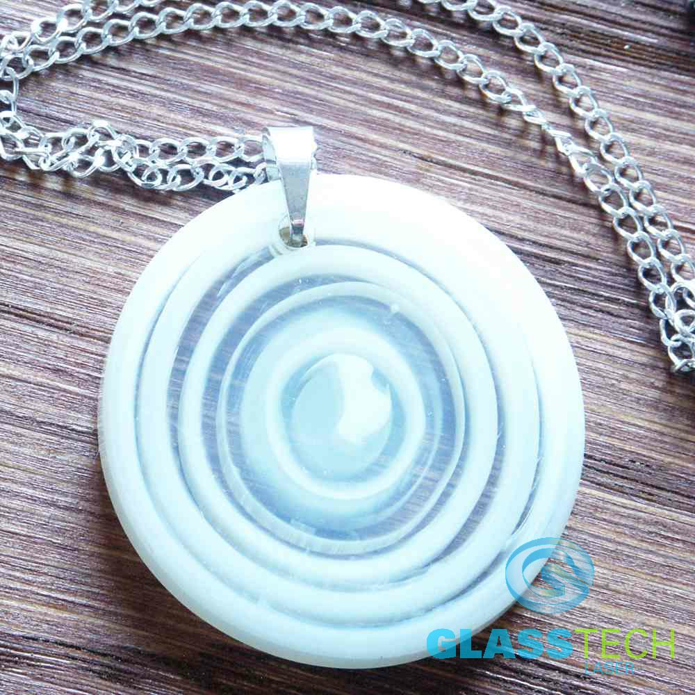 Designový stříbrný náhrdelník