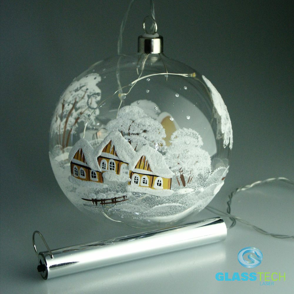 Vánoční koule malovaná svítící 120 mm s chaloupkami