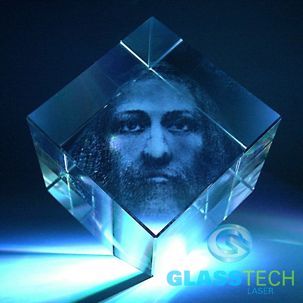 3D portét Ježíše ve skleněné krychli 100 mm 
