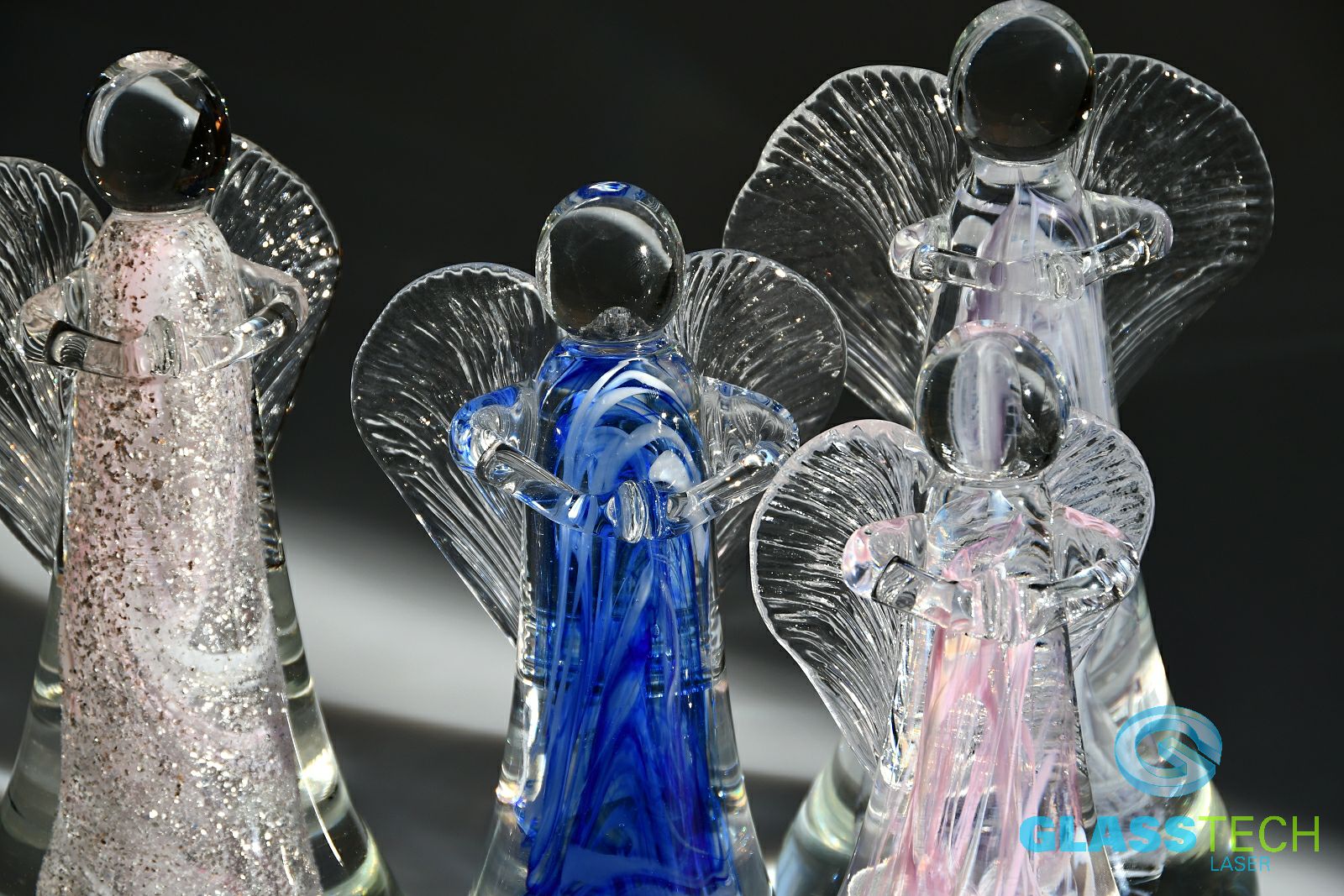  Anděl růžový s krystaly 21 cm